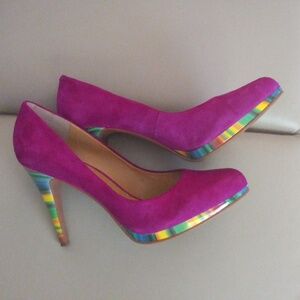 Nine West Rocha Fuchsia Suede Pumps with Multicolor Striped Heel Size 9M